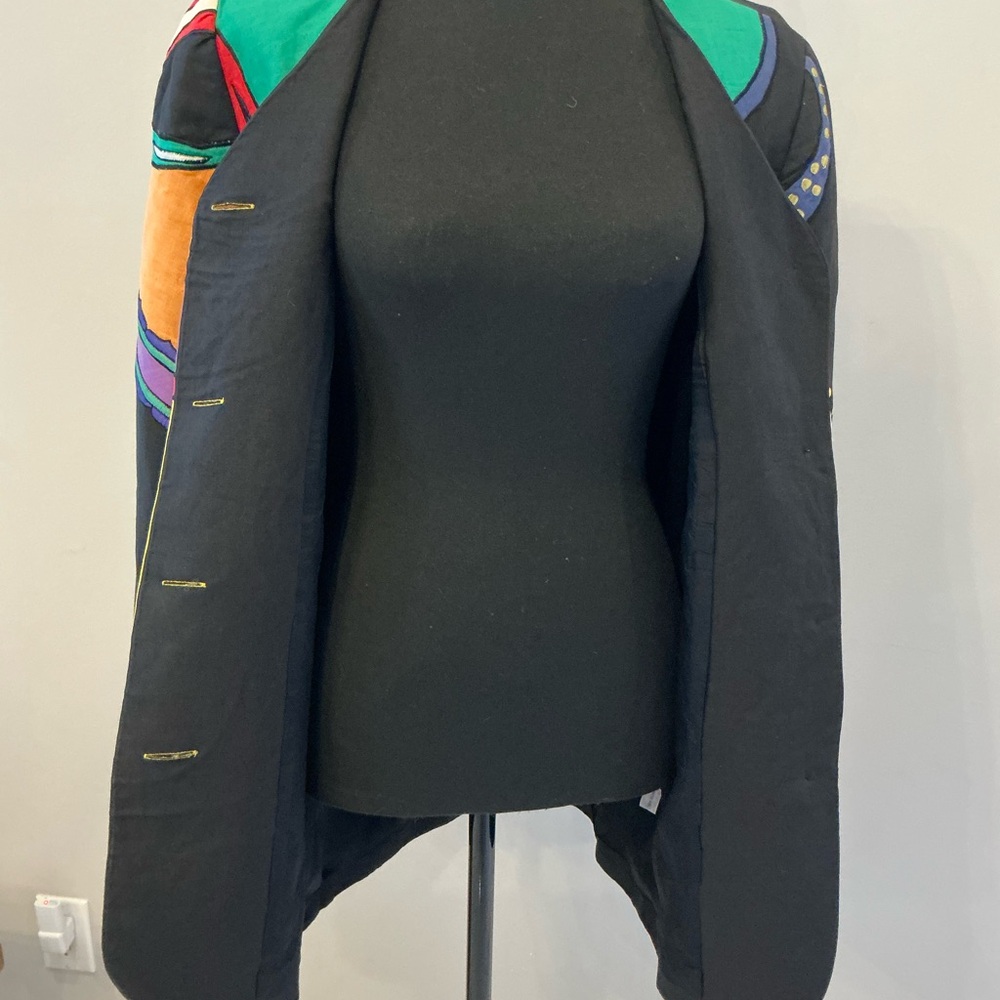 Colorful Abstract Button-Up Jacket - Picture 5 of 9